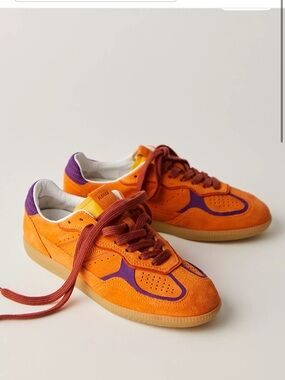 ALOHAS TB.490 Rife Suede Low-Top Sneakers